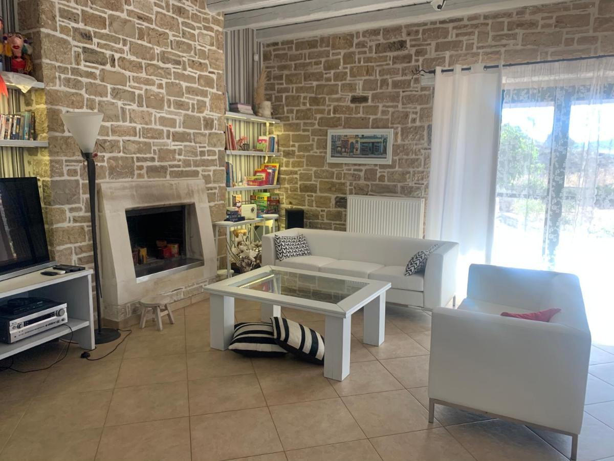 Carob Villa Moírai Екстериор снимка