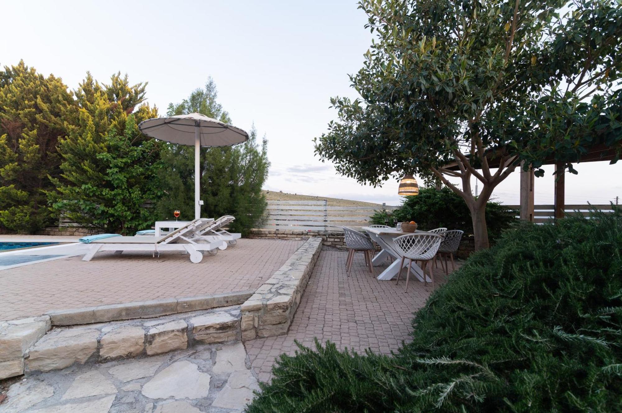 Carob Villa Moírai Екстериор снимка