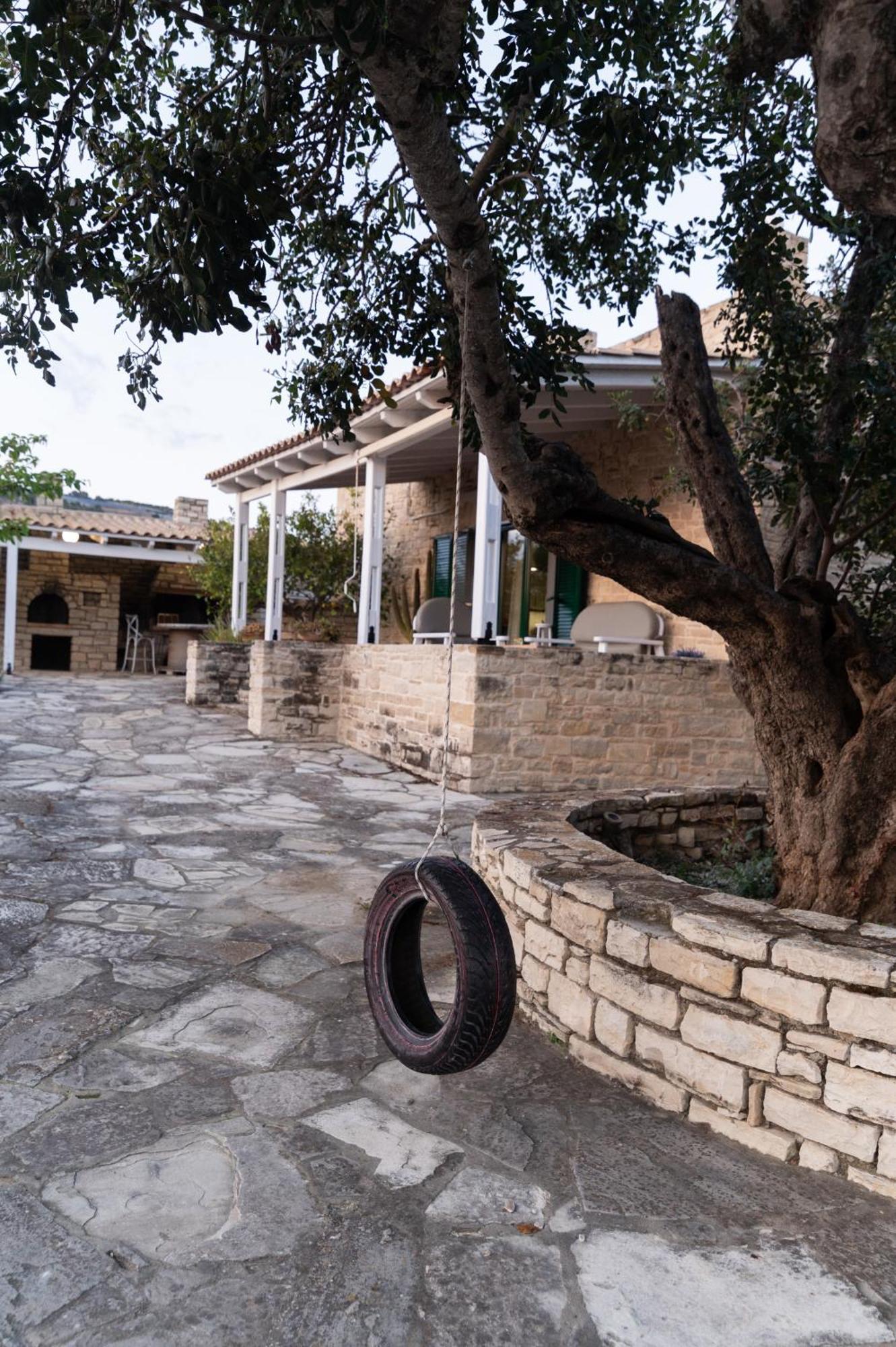 Carob Villa Moírai Екстериор снимка