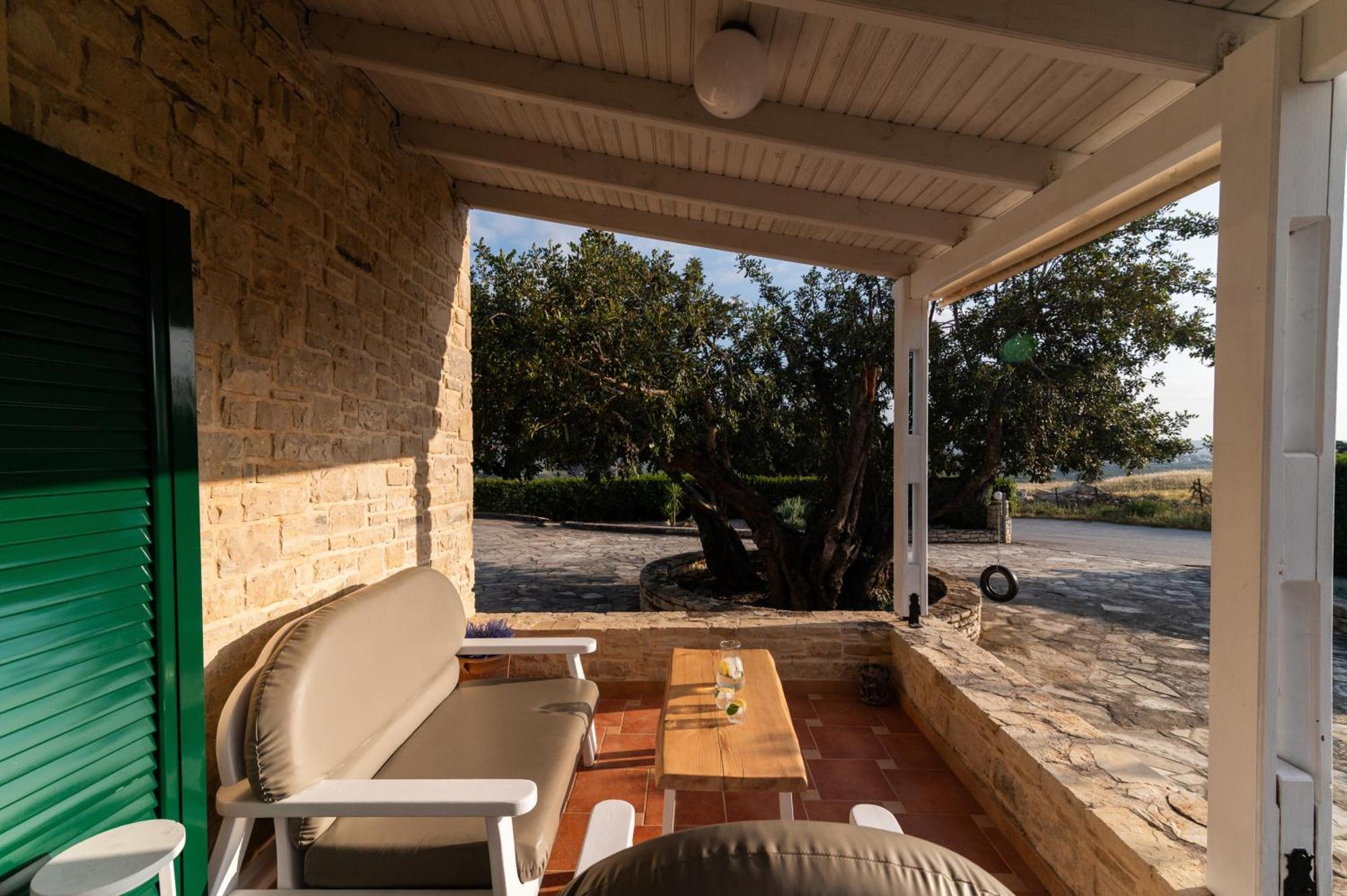 Carob Villa Moírai Екстериор снимка