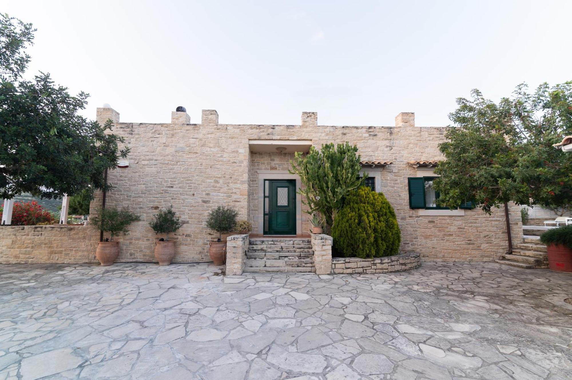 Carob Villa Moírai Екстериор снимка