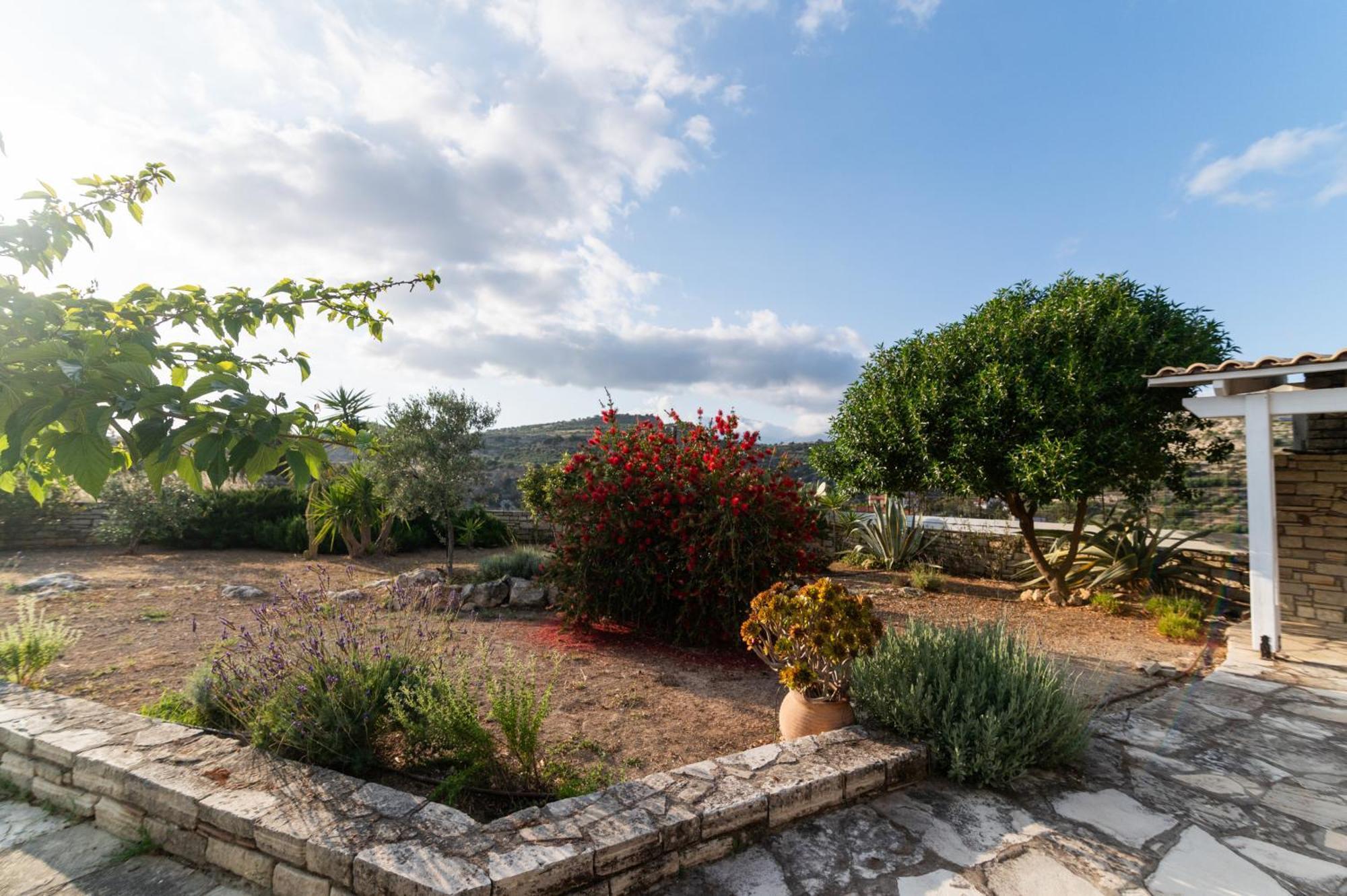 Carob Villa Moírai Екстериор снимка
