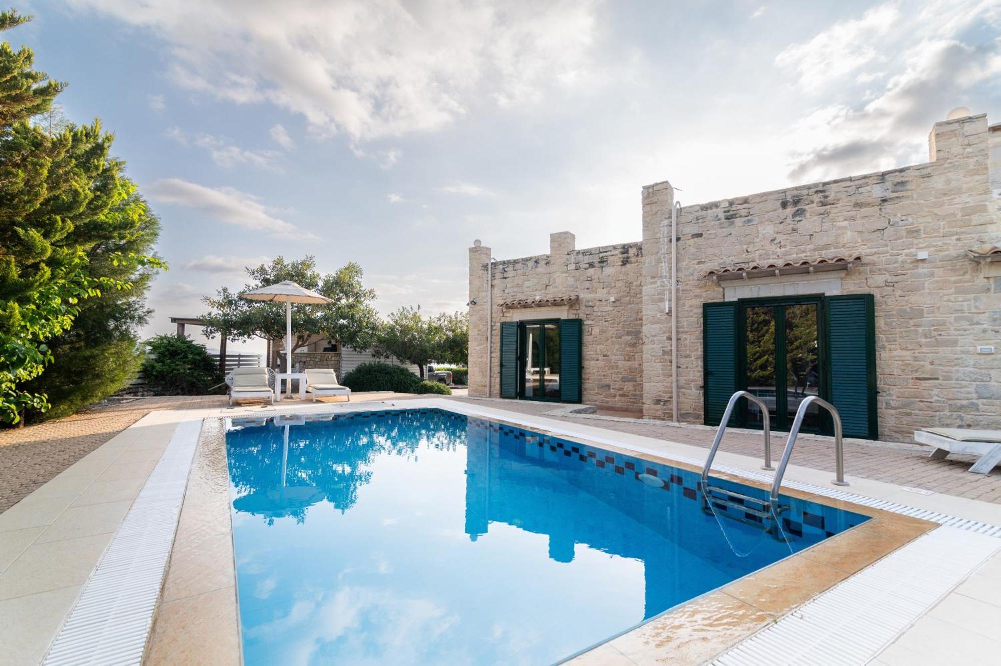 Carob Villa Moírai Екстериор снимка