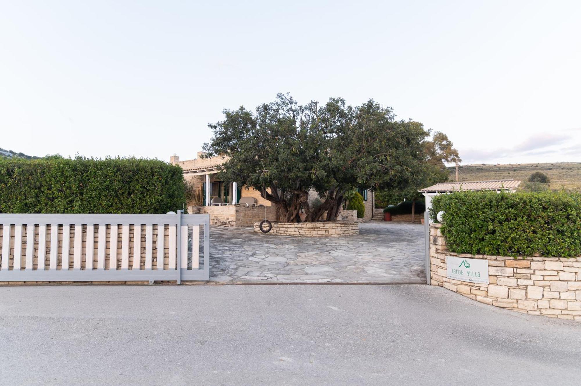 Carob Villa Moírai Екстериор снимка