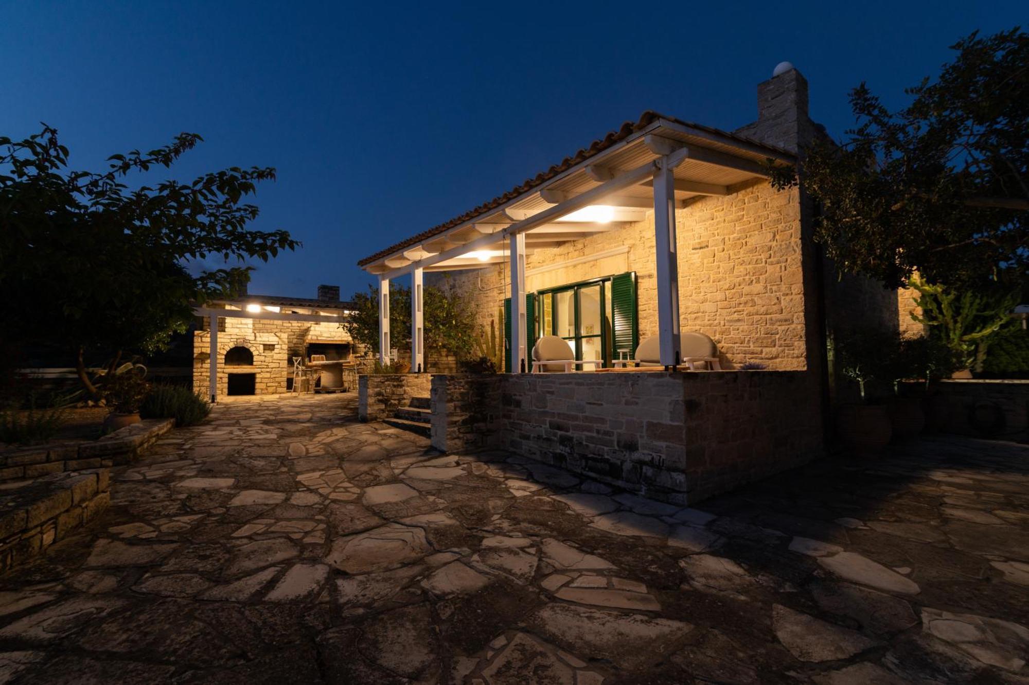 Carob Villa Moírai Екстериор снимка