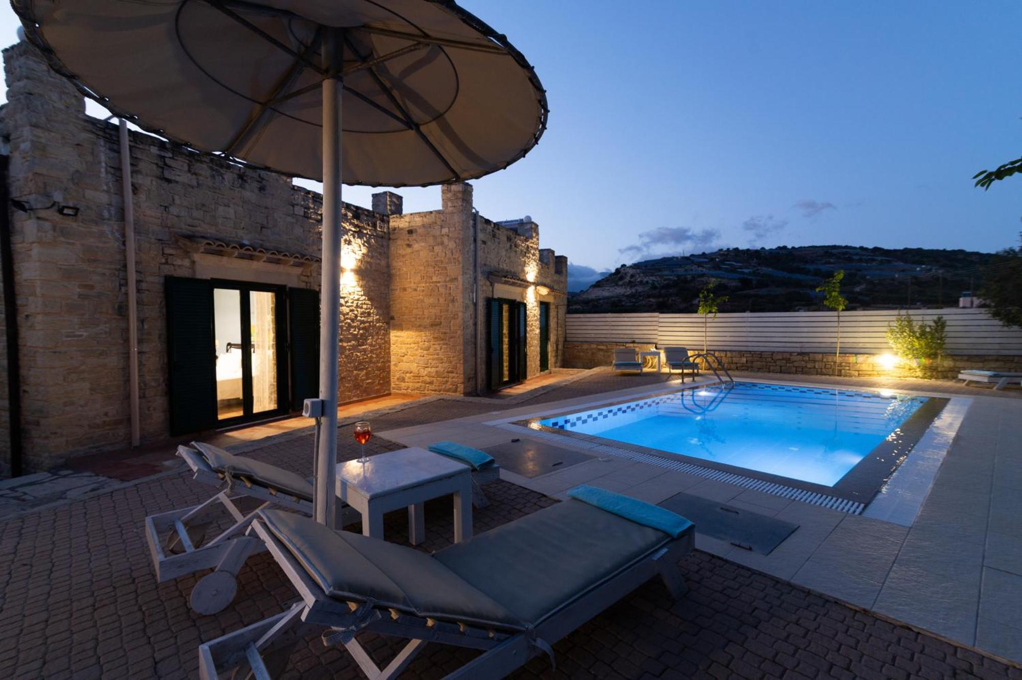 Carob Villa Moírai Екстериор снимка
