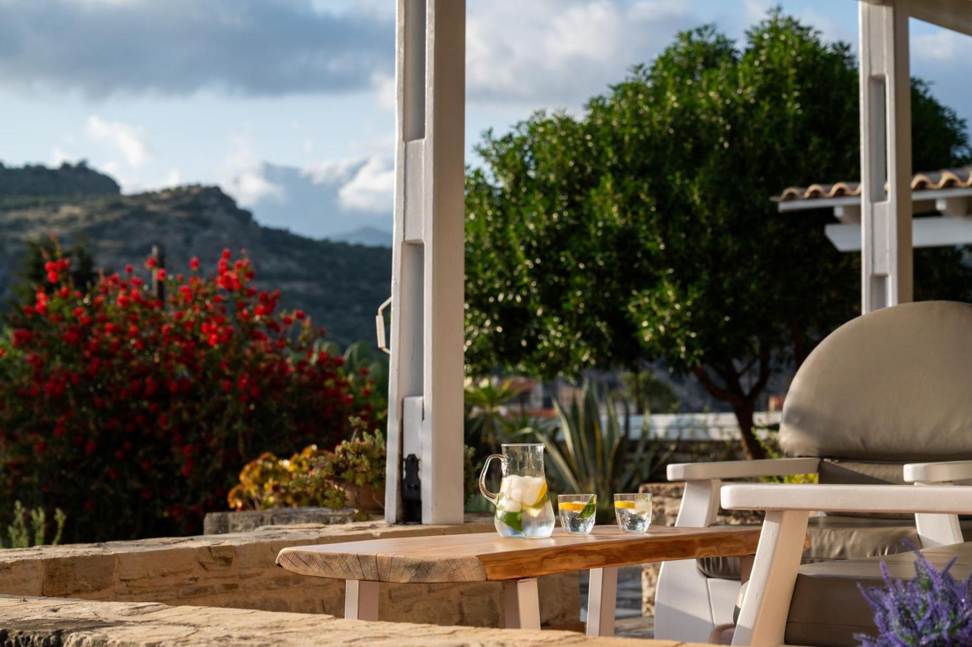 Carob Villa Moírai Екстериор снимка